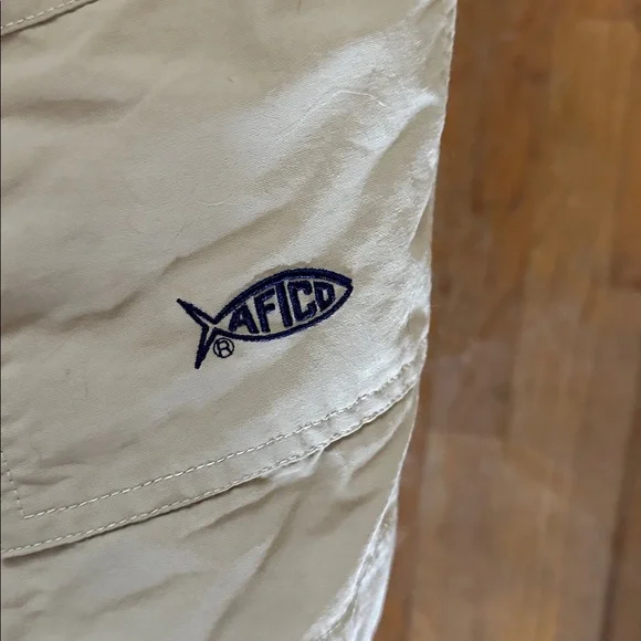Men's Khaki Aftco shorts - Picture 3 of 3